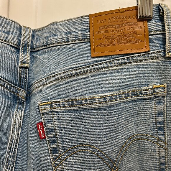 Levi's Wedgie Icon Fit Jeans | Size 28 - Picture 5 of 10